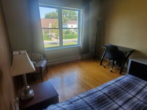 2061 Saint-Urbain Rue in Montréal, QC - Building Photo - Building Photo