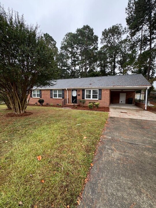 1902 Berry St in Goldsboro, NC - Building Photo