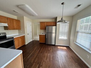 4005 Cedarwood Ln in Williamsburg, VA - Building Photo - Building Photo