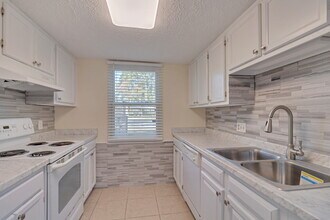 832 Tibet Ave in Savannah, GA - Building Photo - Building Photo