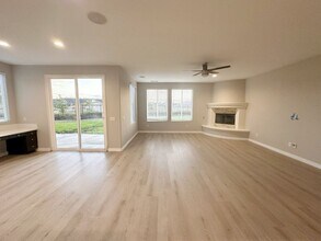 19738 Castille Ln in Santa Clarita, CA - Building Photo - Building Photo