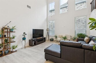 5503 Waterloo Dr in Sachse, TX - Building Photo - Building Photo