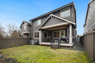 868 Chelan Ave NE in Renton, WA - Building Photo