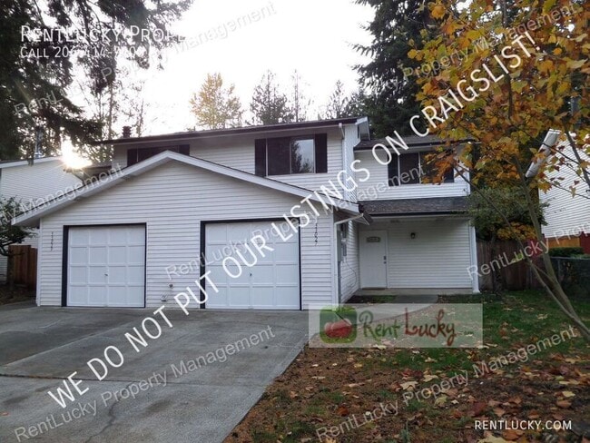 33027 22nd Pl S in Federal Way, WA - Building Photo - Building Photo