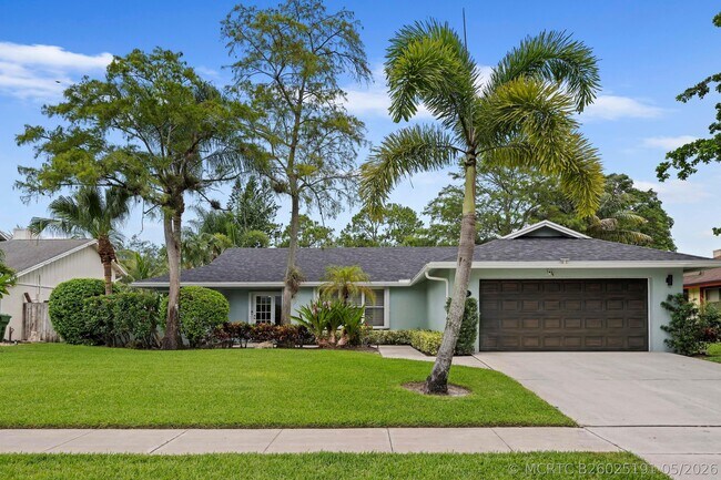 property at 756 Juniper Pl