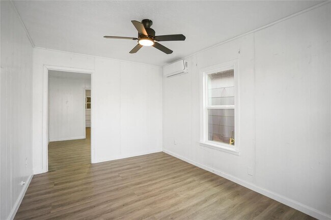 3001 Amboy St in Houston, TX - Building Photo - Building Photo