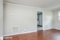 827 Elmira Ave in Durham, NC - Building Photo - Building Photo