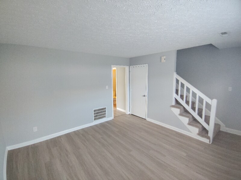 33 Fonda Dr in Lynchburg, VA - Building Photo