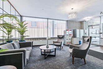 169 St George in Toronto, ON - Building Photo - Building Photo