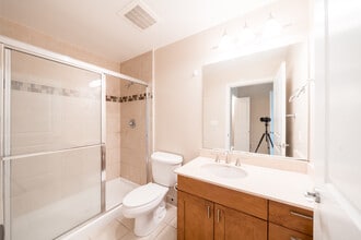 475 Redwood St in San Diego, CA - Building Photo - Building Photo