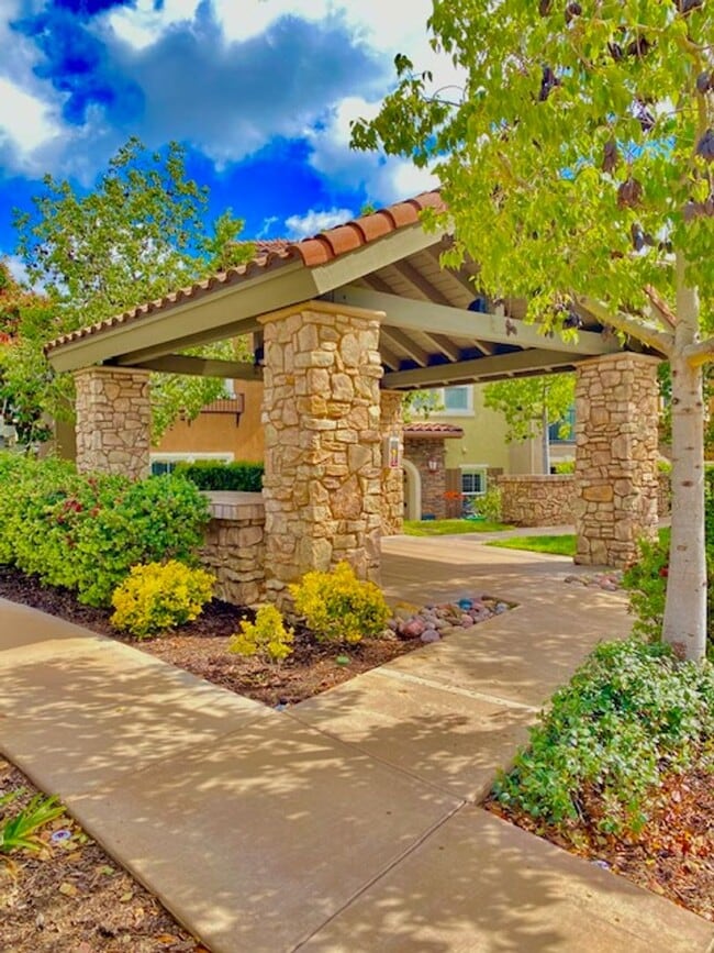 130 Via Sovana Via in Santee, CA - Building Photo - Building Photo