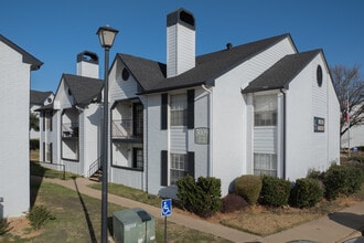 3001 Crystal Springs in Bedford, TX - Building Photo - Building Photo