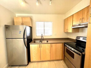 3629 E Turney Ave in Phoenix, AZ - Foto de edificio - Building Photo