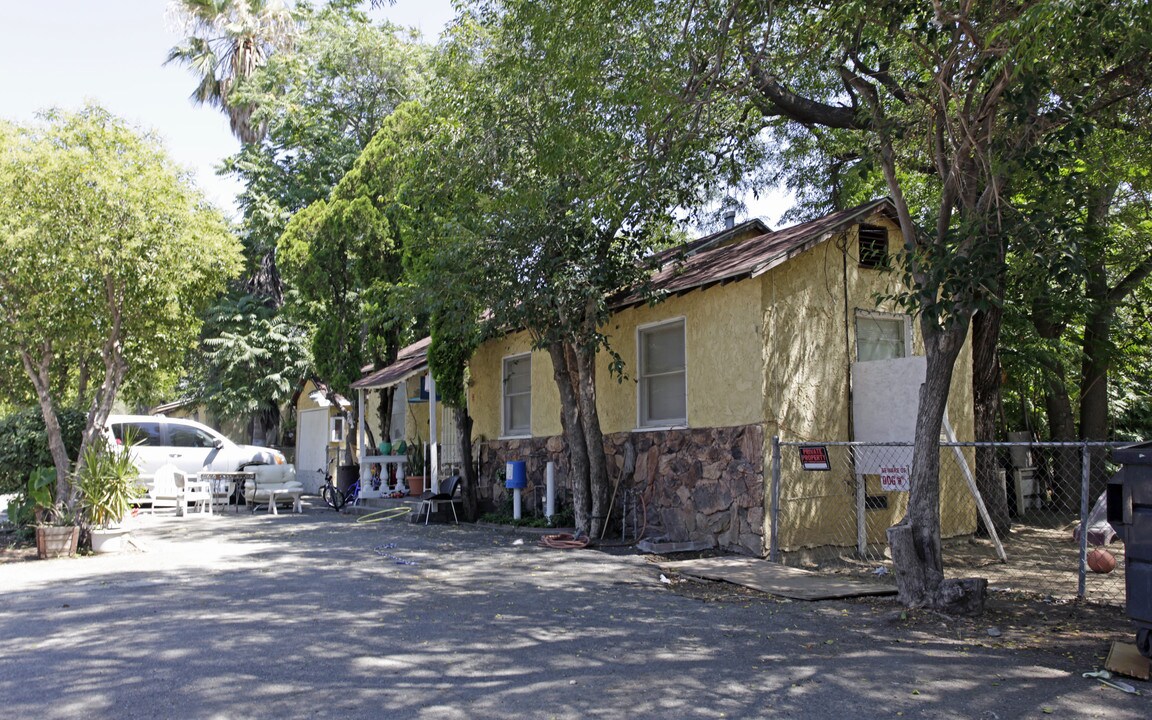 9175 Date St in Fontana, CA - Building Photo