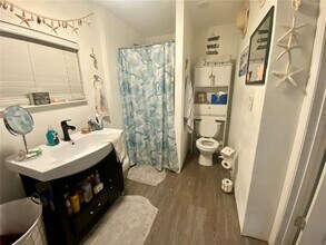 4976 14th Ave N-Unit -1/2 in St. Petersburg, FL - Building Photo - Building Photo