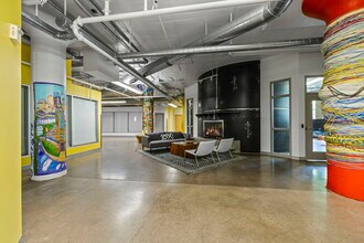 730 Stinson Blvd, Unit 418 in Minneapolis, MN - Building Photo - Building Photo