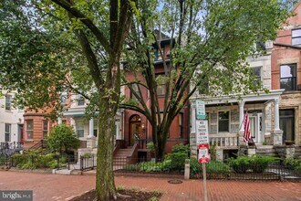 1120 East Capitol St NE in Washington, DC - Building Photo - Building Photo