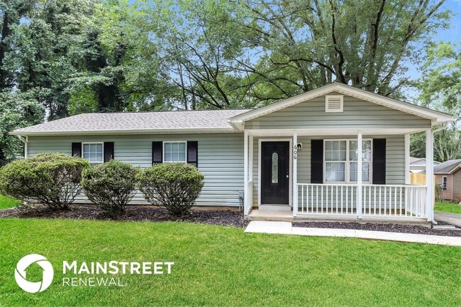 property at 606 Voss St
