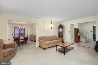 1804 Billman Ln in Silver Spring, MD - Building Photo - Building Photo