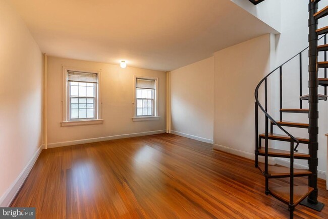 1527 Pine St in Philadelphia, PA - Building Photo - Building Photo