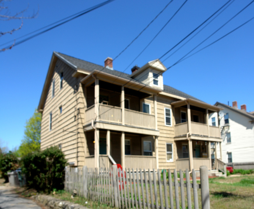 372 Privilege St in Woonsocket, RI - Building Photo