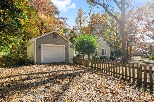 900 Branch St in Chapel Hill, NC - Building Photo - Building Photo