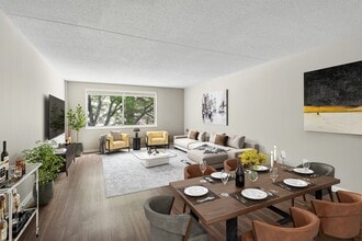 ReNew Logan Square in Philadelphia, PA - Building Photo - Building Photo