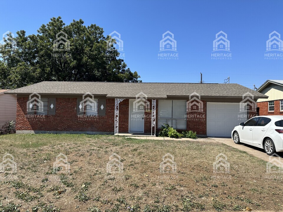 4730 Eden Ln in Wichita Falls, TX - Building Photo