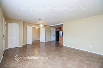 2204 E Beverly Ln in Phoenix, AZ - Building Photo - Building Photo