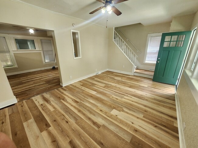 property at 3117 Holland St