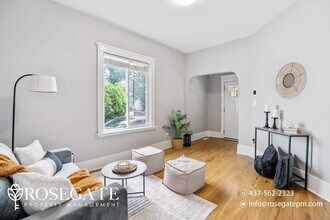 Renovated 5-Bedroom Family Home | 2 Baths in London, ON - Building Photo - Building Photo