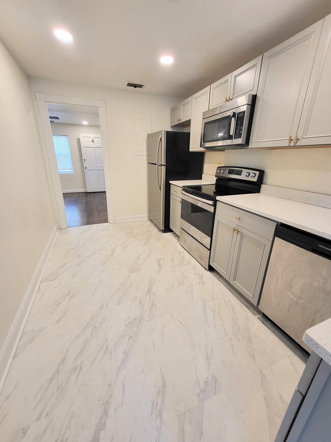 3520 Post St, Unit 4 in Jacksonville, FL - Building Photo - Building Photo