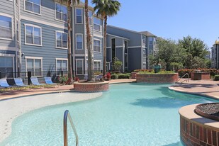 Park North in Houston, TX - Building Photo