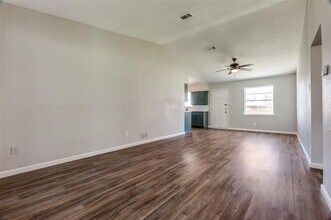 6328 Harmony Ln in Dallas, TX - Building Photo - Building Photo