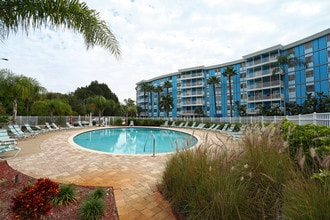 The Wave Condos in St. Petersburg, FL - Building Photo - Building Photo