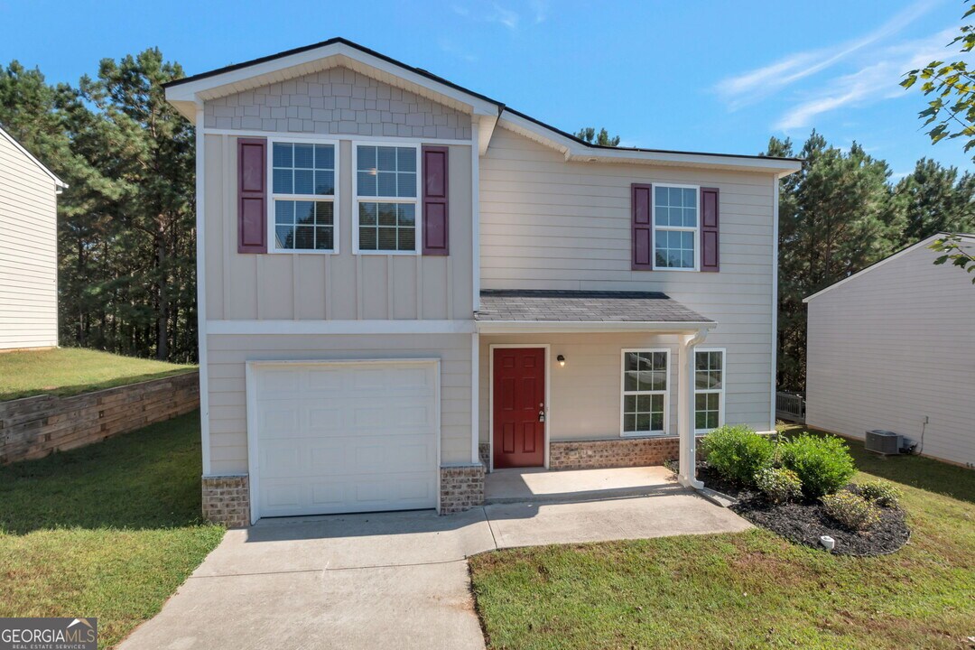 3220 Tackett Rd in Douglasville, GA - Building Photo