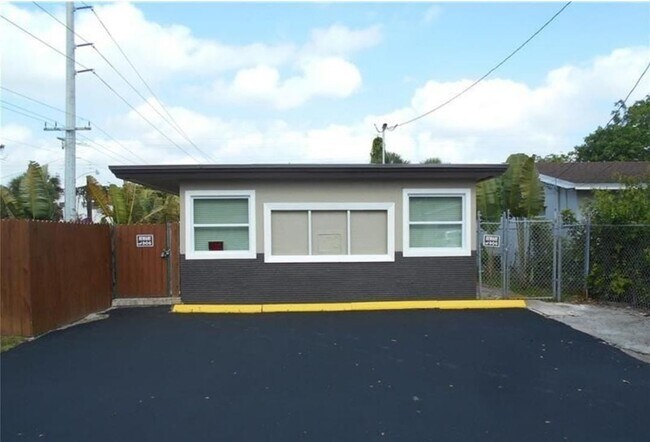 1201 NE 5th Ave in Fort Lauderdale, FL - Building Photo - Building Photo