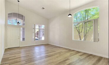 24 Staghorn St in Henderson, NV - Building Photo - Building Photo