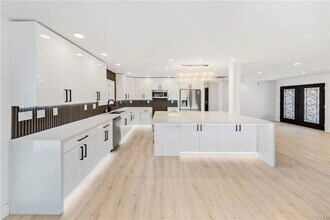 1459 W James Way in Anaheim, CA - Building Photo - Building Photo