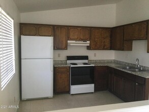 4837 E Caballero Cir-Unit -2 in Mesa, AZ - Building Photo - Building Photo