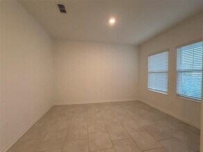 2030 Shaggy Fisher Dr in Apopka, FL - Building Photo - Building Photo