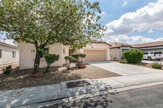 5438 Winterdale St in North Las Vegas, NV - Building Photo - Building Photo
