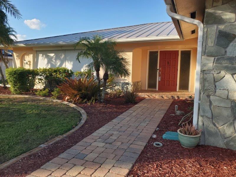 1450 Appian Dr in Punta Gorda, FL - Building Photo