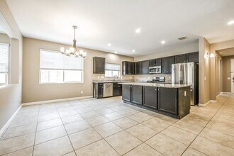 17157 W Lisbon Ln in Surprise, AZ - Building Photo - Building Photo