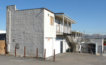 336 Front St in El Cajon, CA - Building Photo - Building Photo