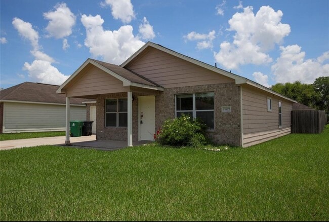 property at 11827 Cape Hyannis Dr