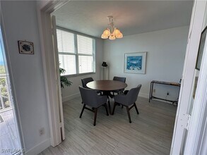 6573 Marissa Loop in Naples, FL - Foto de edificio - Building Photo