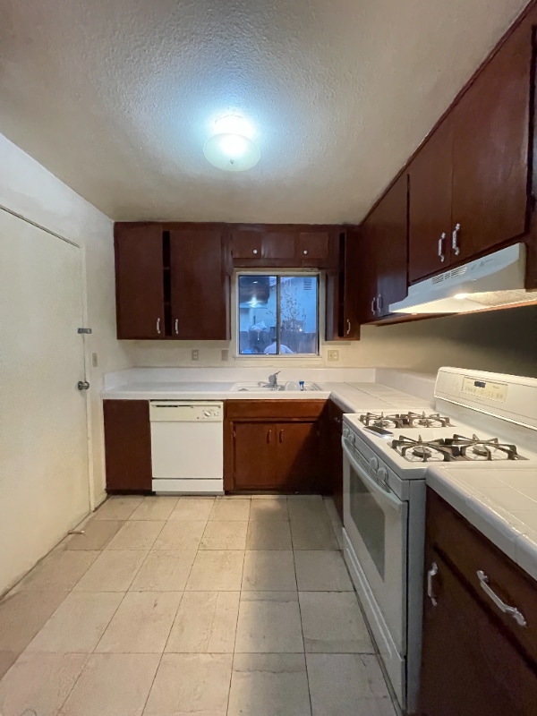 805 Cadillac Dr in Modesto, CA - Building Photo - Building Photo