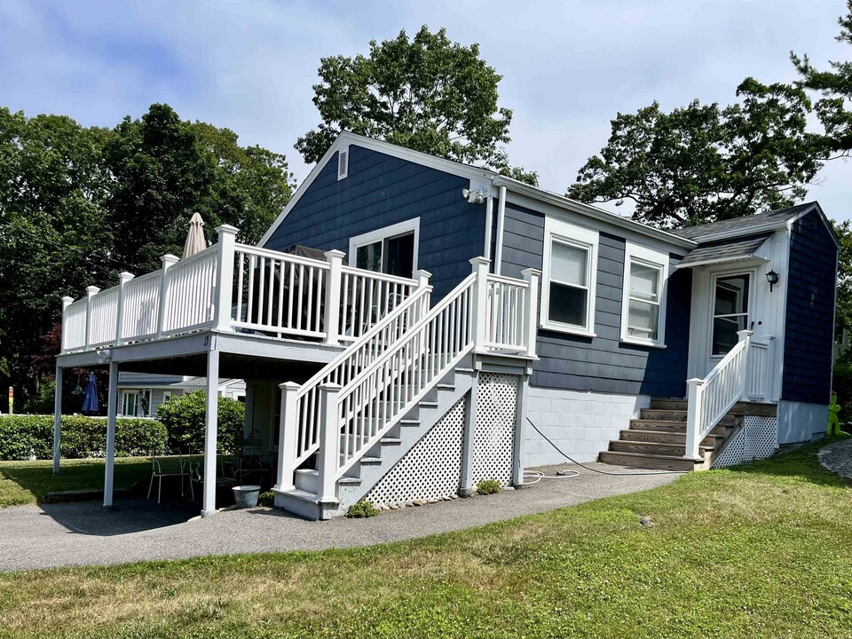 15 Manor Dr in Rye, NH - Building Photo