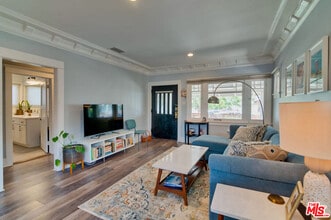 1304 W 55th St in Los Angeles, CA - Building Photo - Building Photo